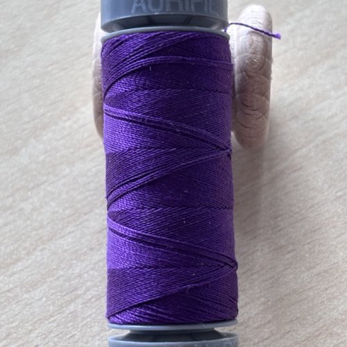 Aurifil mako 28 2545