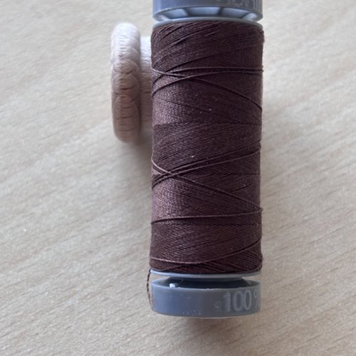 Aurifil mako 28 1285
