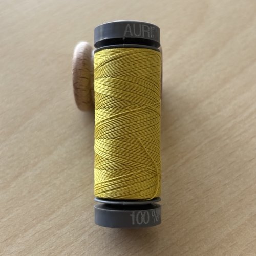 Aurifil mako 28 5015