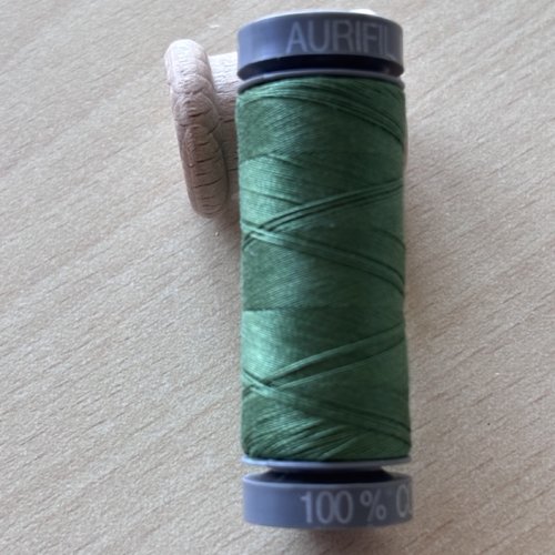Aurifil mako 28 2890