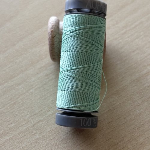 Aurifil mako 28 2835