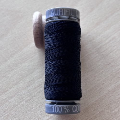Aurifil mako 28 2692