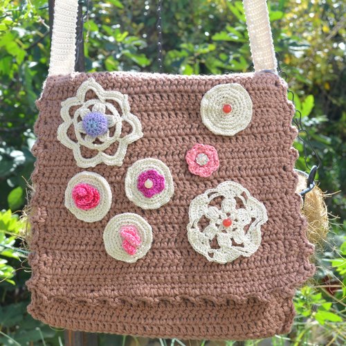 Sac bandoulière au crochet  femme fait main, à porter sur l’épaule et croisé