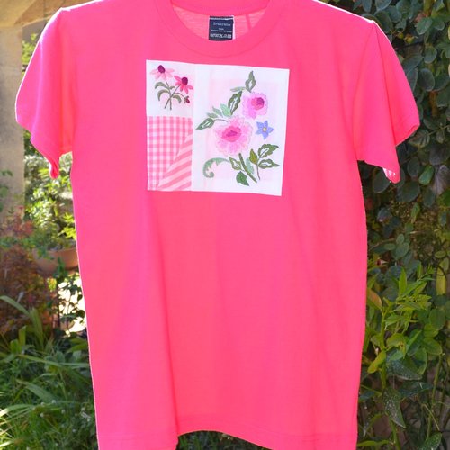 Tee-shirt enfant coton brodé main « les fleurs et vichy ».
