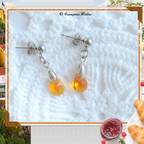 Boucle d’oreille puce avec une goutte en cristal (swa..) autriche