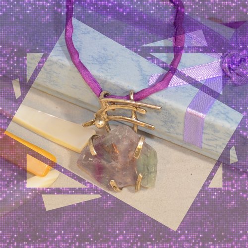 Collier pendentif femme tendance 2026 en fluorite