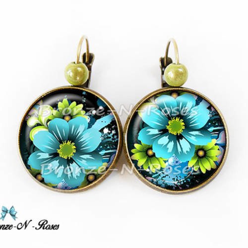 Boucles d'oreilles " bouquet de fleurs bleues " cabochon bronze bijou vert fantaisie dormeuses