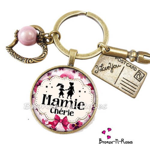 Porte clés " mamie chérie " bijou cabochon couleur bronze cadeau fêtes des grands mères 