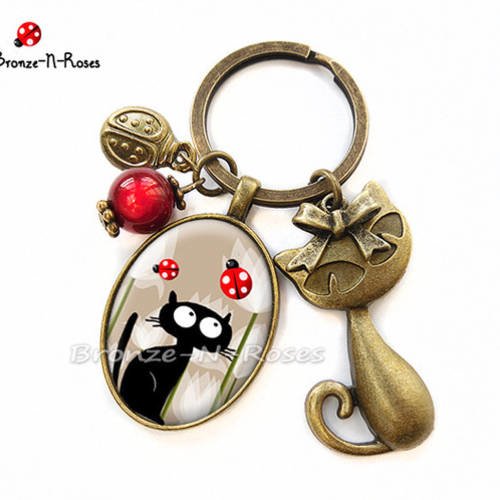 Porte clés " chat noir jolies coccinelles rouges " cabochon bijou fantaisie 