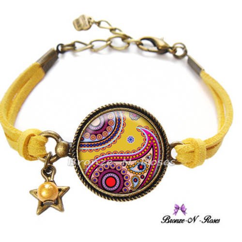 Bracelet " hindou style " bijou fantaisie cabochon violet et jaune verre