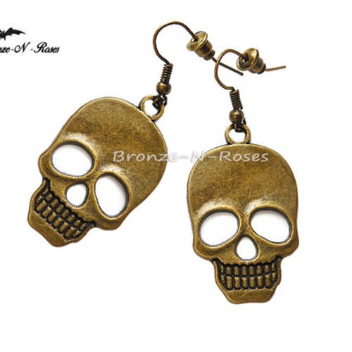 Boucles d'oreilles " skull " bronze pendants tête de mort bijou crâne gothique crochets