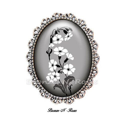 Broche épingle * petites fleurs blanches * cabochon bronze fond gris verre