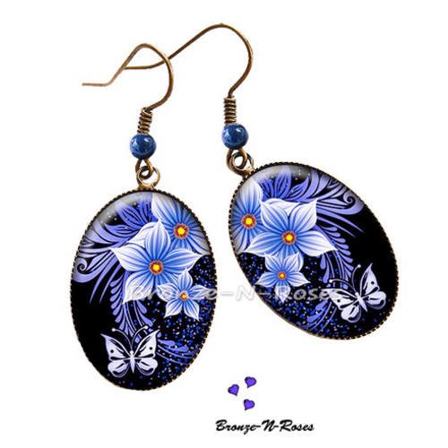 Boucles d'oreilles " petites fleurs bleues et papillon " cabochon bronze bijou fantaisie verre
