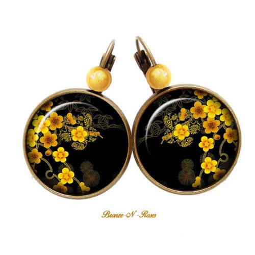 Boucles d'oreilles * sakura * cabochon fleurs jaunes noirs japon dormeuses