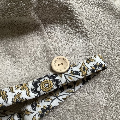 Serviette de tête - serviette turban pour cheveux en tissu éponge taupe clair - fin de collection