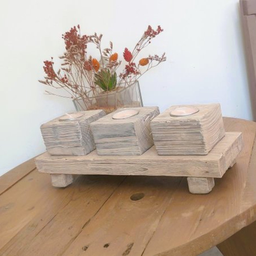 Bougeoir en bois décoratif