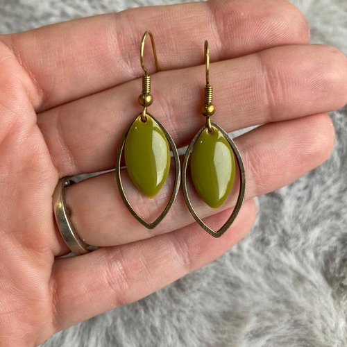 Boucles d'oreilles - les navettes - vert kaki