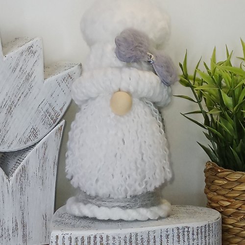 Gnome "white".
