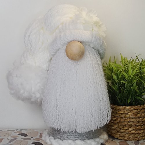 Gnome "white".