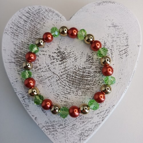 Bracelet élastique en perles, coloris cuivre et vert. taille 18cm