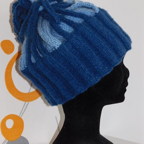 Bonnet femme  tricot main bleu