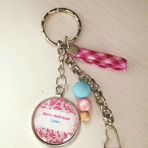 Porte Cle Ruban Perles Breloques Merci Maitresse Prenom Enfant Un Grand Marche