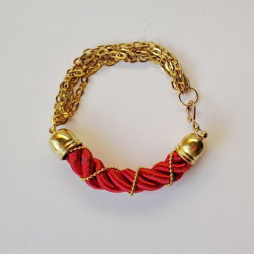 Bracelet cordon rouge chaines or