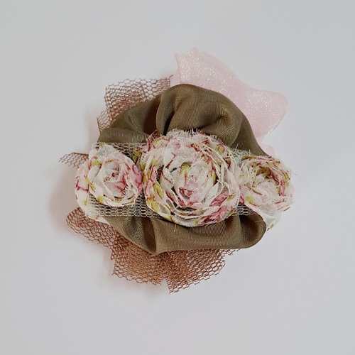 Broche rose vert tissu