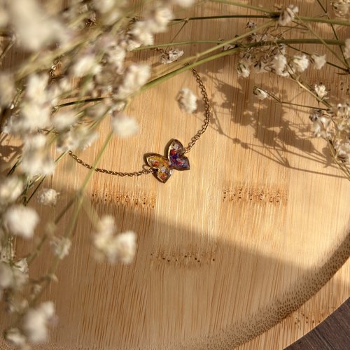 Bracelet « papillon fleuri » en fleurs naturelles