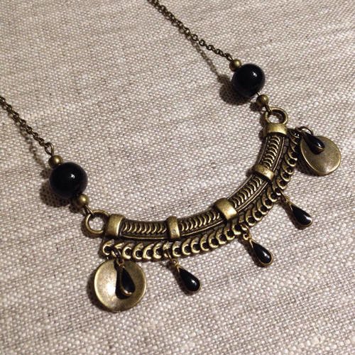 Collier plastron bronze perles et sequins émaillés noirs - élégant