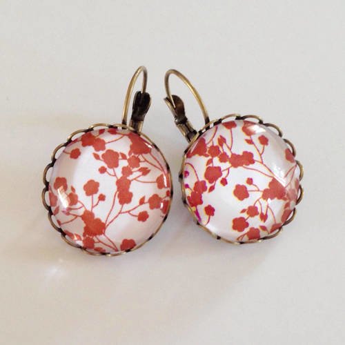 Boucles d'oreilles cabochons dormeuses - fleurs japonaises - motif japonisant - fleurs rouge