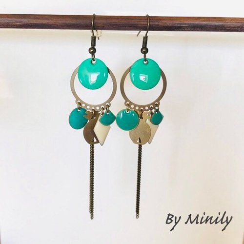 Boucles d’oreilles pendantes sequins émaillé et chaîne, vert, été