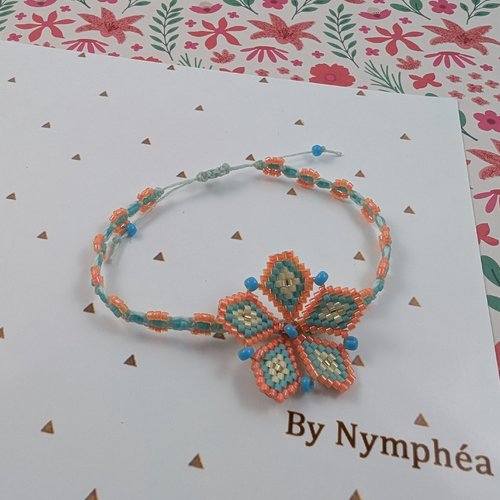 Bracelet fille fleur, tissage miyuki et macramé, fleur en perles