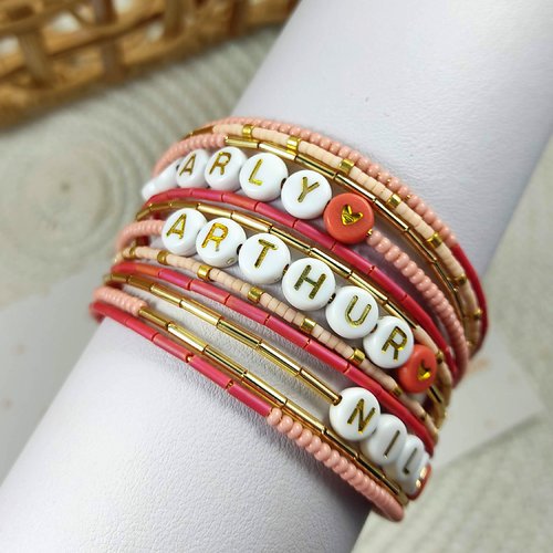 Bracelet multirangs manchette avec perles en verre, bracelet personnalisable avec prénom