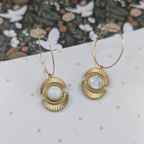 Boucles d'oreilles créoles carla, créoles nacrées dorés
