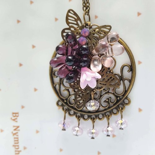 Collier louison, perles et papillons, porcelaine froide