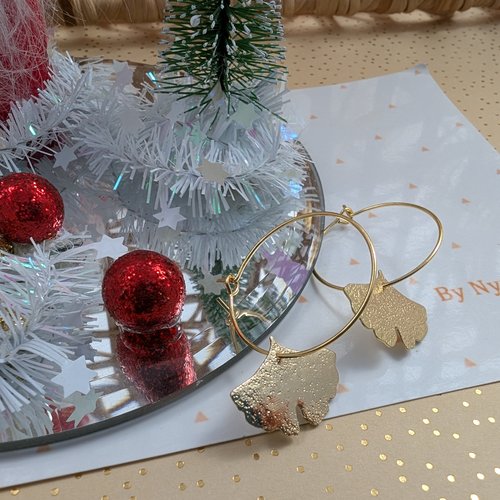 Créoles en laiton doré, breloque ginkgo biloba, petites créoles