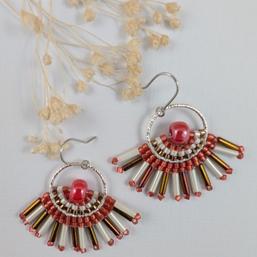 Boucles d'oreilles bohème chic rouille et blanc