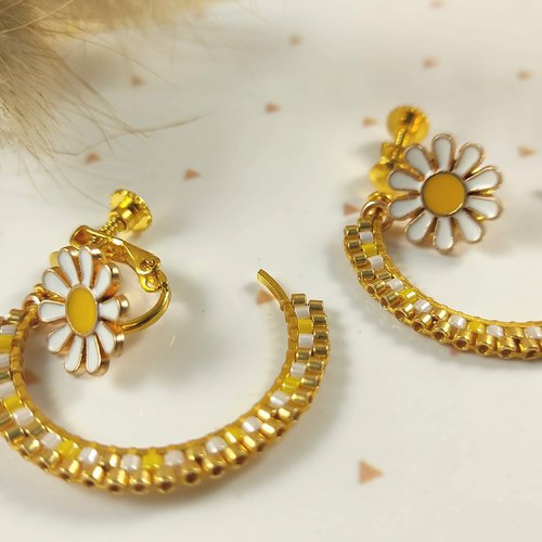 Boucles d'oreilles clips toinette, créoles jaunes et fleurs créoles perles miyuki, bynymphéa