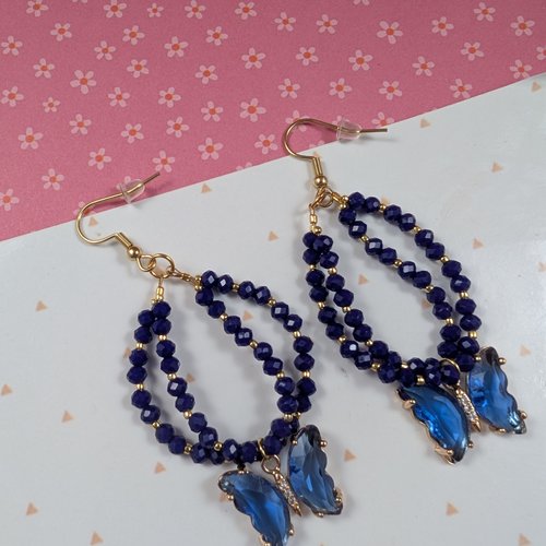 Boucles d'oreilles bleu, papillon bleu et perles en verre