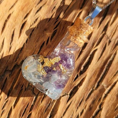 Pendentif fiole &quot;douceur et positivité&quot; en aigue marine et amethyste  idee cadeau artisanal