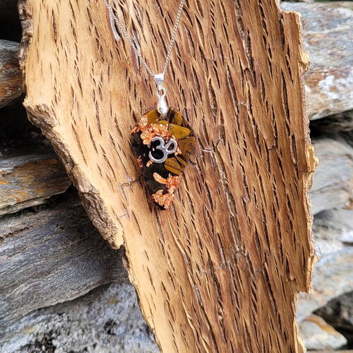 Collier  &quot; protection &quot; en oeil de tigre et obsidienne œil céleste  bouddha fait main mauvais oeil