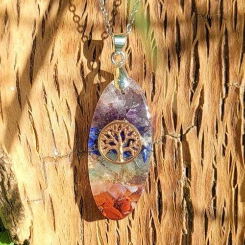 Pendentif chakras arbre de vie  fait main orgonite rééquilibrage idée cadeau reiki