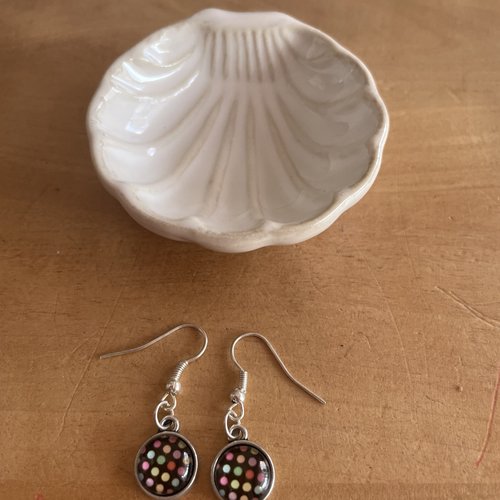 Boucles d’oreilles cabochons à pois