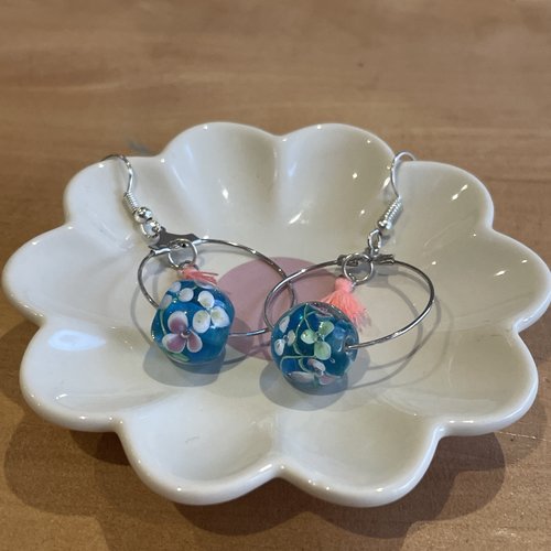 Boucles d’oreilles perles et pompons