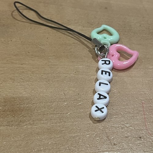 Strap bijou de téléphone portable breloque cœur et lettres relax
