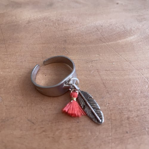Bague réglable plume et pompon
