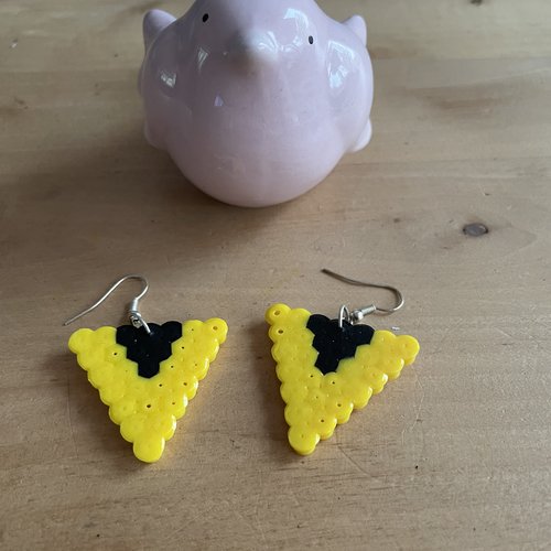 Boucles d’oreilles triangle perle hama
