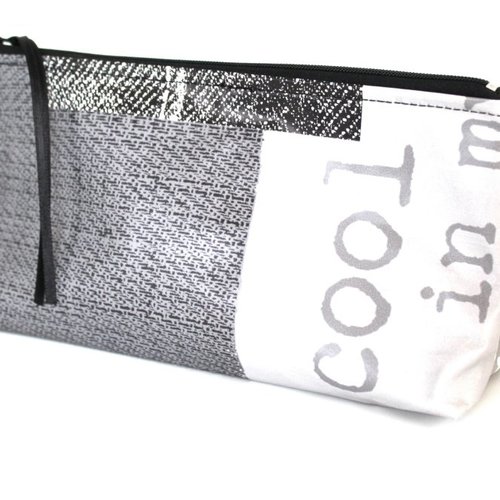 Trousse grise et blanche  *déstockage*