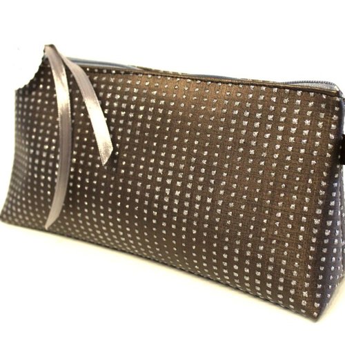 Trousse marron et argent en simili cuir